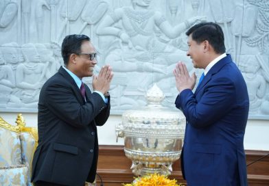 ឧបនាយករដ្ឋមន្ត្រី សាយ សំអាល់ ទទួលជួបសម្តែងការគួរសមដេីម្បីពិភាក្សាការងារ ពង្រឹងចំណងមិត្តភាព និងសហប្រតិបត្តិការជាមួយឯកឧត្តម U Kyaw Soe Min ឯកអគ្គរដ្ឋទូតសាធារណរដ្ឋសហភាពមីយ៉ាន់ម៉ា ប្រចាំនៅព្រះរាជាណាចក្រកម្ពុជា ឧបនាយករដ្ឋមន្ត្រី សាយ សំអាល់ ទទួលជួបសម្តែងការគួរសមដេីម្បីពិភាក្សាការងារ ពង្រឹងចំណងមិត្តភាព និងសហប្រតិបត្តិការជាមួយឯកឧត្តម U Kyaw Soe Min ឯកអគ្គរដ្ឋទូតសាធារណរដ្ឋសហភាពមីយ៉ាន់ម៉ា ប្រចាំនៅព្រះរាជាណាចក្រកម្ពុជា