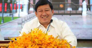 ក្រសួងរៀបចំដែនដី នគរូបនីយកម្ម និងសំណង់ ក្រសួងសាធារណការនិងដឹកជញ្ជូន និងក្រសួងអធិការកិច្ច បានជួបប្រជុំ និងស្តាប់នូវការលើកឡើងនិងសំណូមពររបស់បងប្អូនពលរដ្ឋដើម្បីរកដំណោះស្រាយសមស្របជូន