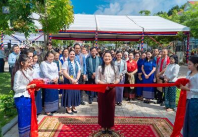 លោកជំទាវ ឌិត នីតា៖ «សាលារៀនគឺជាស្ពានតភ្ជាប់ក្តីស្រមៃរបស់កូនៗ ទៅកាន់អនាគតដ៏ភ្លឺស្វាង ដែលមានលោកគ្រូ អ្នកគ្រូ ជាអ្នកកាន់គោមបំភ្លឺផ្លូវ»